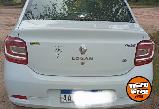 Autos - Renault Logan expresión 1.6 2016 Nafta 145000Km - En Venta