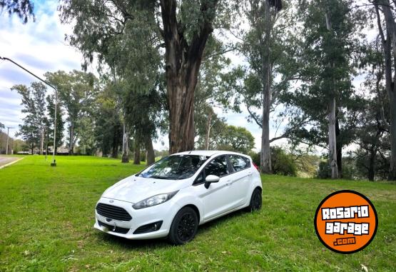 Autos - Ford FIESTA KINETIC 2015 Nafta 154000Km - En Venta
