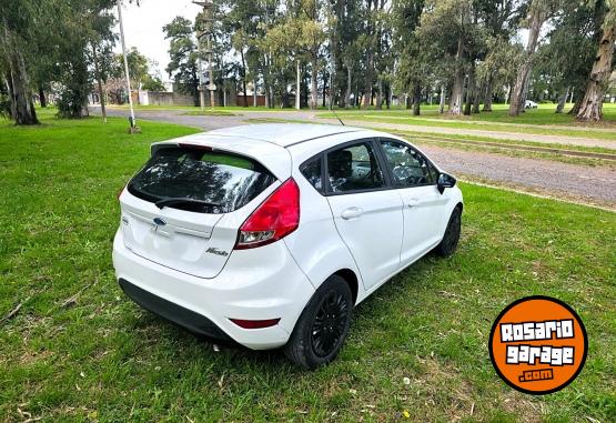 Autos - Ford FIESTA KINETIC 2015 Nafta 154000Km - En Venta