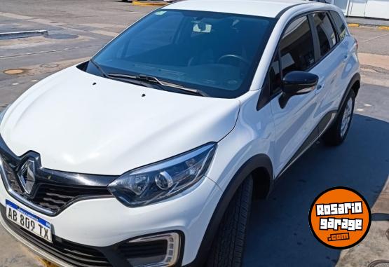 Autos - Renault Captur 2017 Nafta 141000Km - En Venta