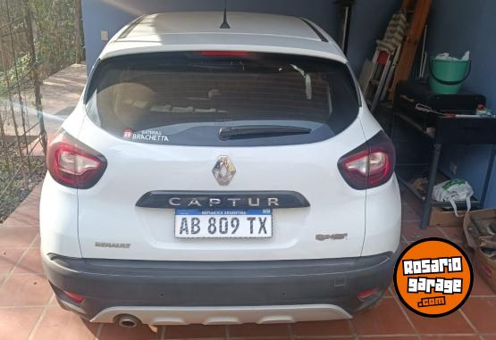 Autos - Renault Captur 2017 Nafta 141000Km - En Venta