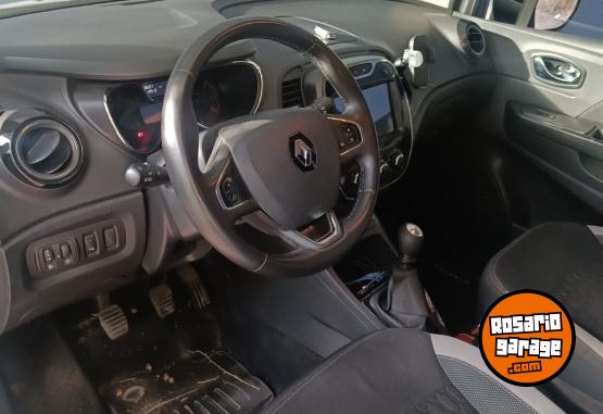Autos - Renault Captur 2017 Nafta 141000Km - En Venta