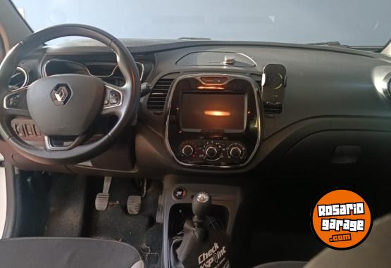 Autos - Renault Captur 2017 Nafta 141000Km - En Venta