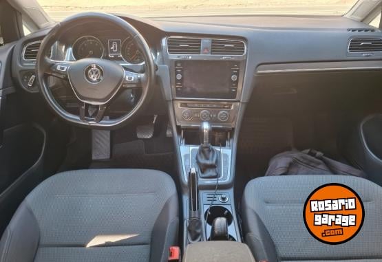 Autos - Volkswagen Golf 2018 Nafta 179000Km - En Venta