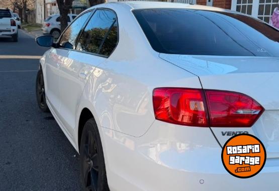 Autos - Volkswagen Vento 2013 Nafta 137000Km - En Venta