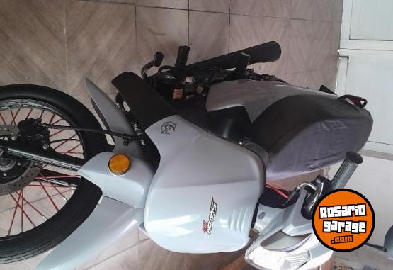 Motos - IKA Slalom 110 2026 Nafta 4000Km - En Venta