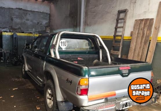 Camionetas - Mitsubishi L200 4x4 2001 Diesel 350000Km - En Venta