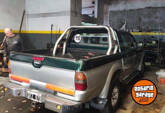 Camionetas - Mitsubishi L200 4x4 2001 Diesel 350000Km - En Venta