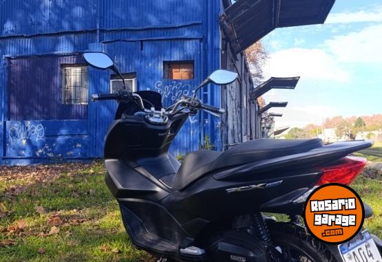 Motos - Honda Pcx 150 cc 2017 Nafta 13000Km - En Venta