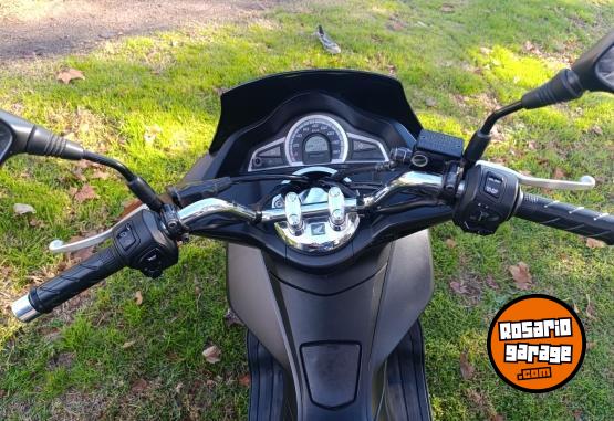 Motos - Honda Pcx 150 cc 2017 Nafta 13000Km - En Venta