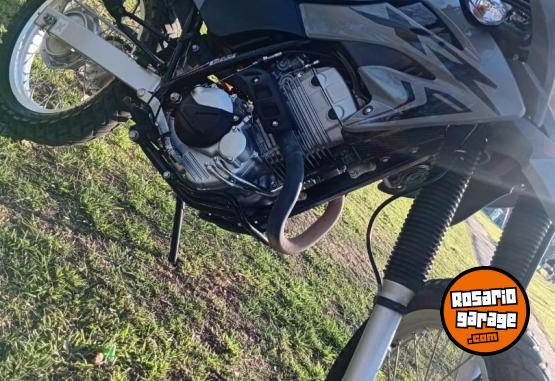 Motos - Honda Xr 250 2023 Nafta 9800Km - En Venta