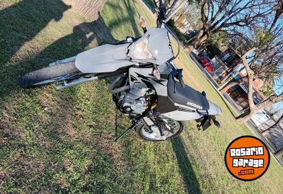 Motos - Honda Xr 250 2023 Nafta 9800Km - En Venta
