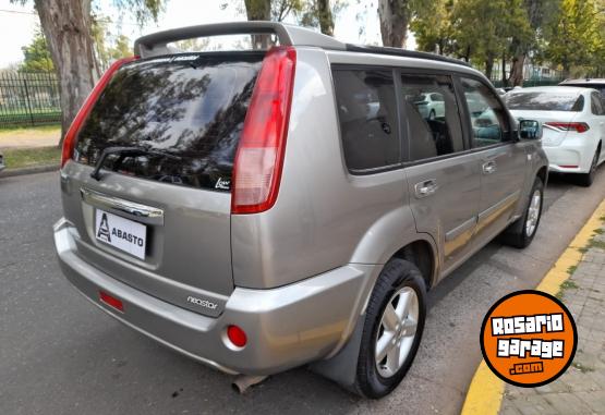 Camionetas - Nissan Xtrail - rav4, crv 2008 Nafta 248000Km - En Venta