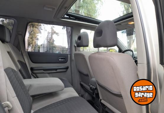 Camionetas - Nissan Xtrail - rav4, crv 2008 Nafta 248000Km - En Venta