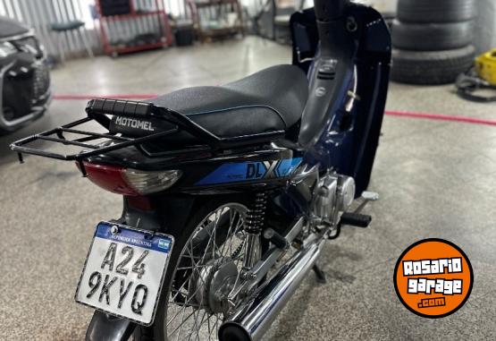 Motos - Motomel Dlx 2025 Nafta 5000Km - En Venta