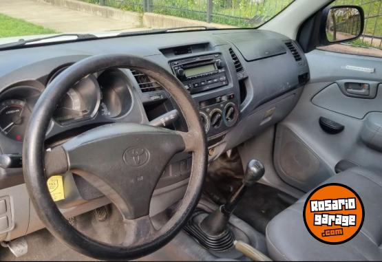 Camionetas - Toyota Toyota hilux 2009 Nafta 248000Km - En Venta