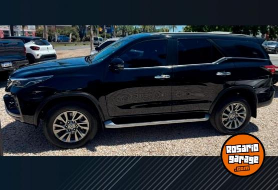 Camionetas - Toyota SW4 SRX 2022 Diesel 95000Km - En Venta