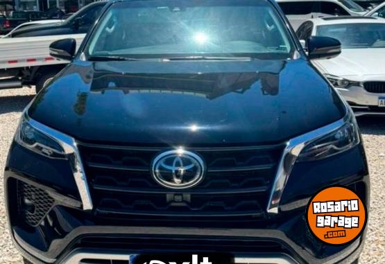 Camionetas - Toyota SW4 SRX 2022 Diesel 95000Km - En Venta