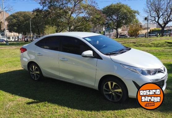 Autos - Toyota Yaris XLS pack 2022 Nafta 137000Km - En Venta