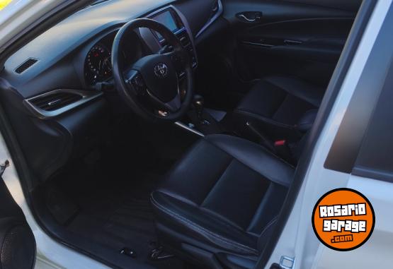 Autos - Toyota Yaris XLS pack 2022 Nafta 137000Km - En Venta
