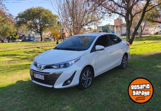 Autos - Toyota Yaris XLS pack 2022 Nafta 137000Km - En Venta
