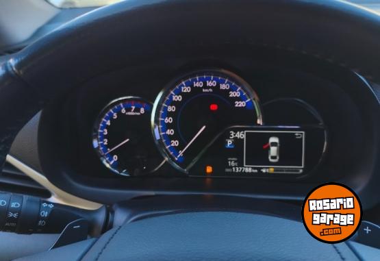 Autos - Toyota Yaris XLS pack 2022 Nafta 137000Km - En Venta