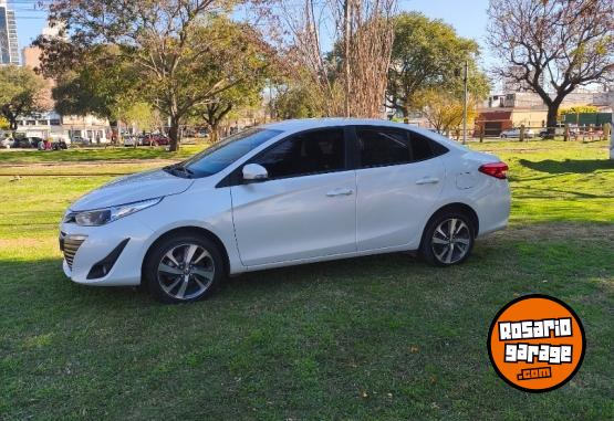 Autos - Toyota Yaris XLS pack 2022 Nafta 137000Km - En Venta