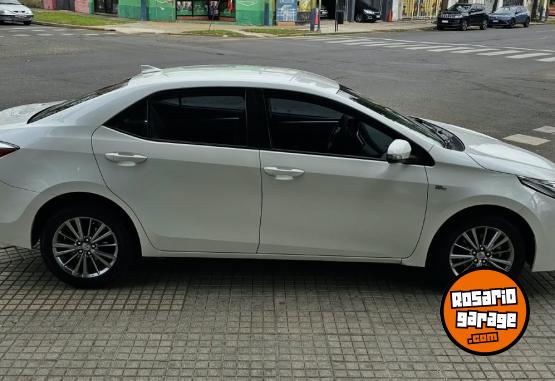 Autos - Toyota COROLLA XEI CVT L/N 2017 Nafta 85000Km - En Venta