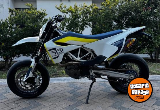Motos - Husqvarna 701 supermoto 2018 Nafta 14000Km - En Venta