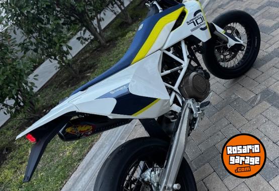 Motos - Husqvarna 701 supermoto 2018 Nafta 14000Km - En Venta