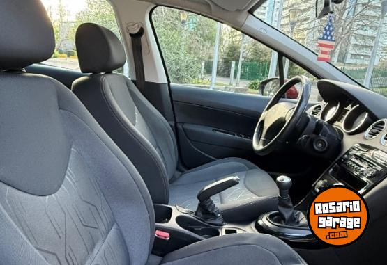 Autos - Peugeot 308 2016 GNC 107000Km - En Venta