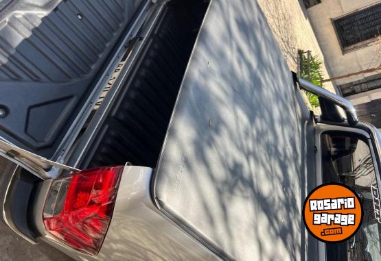 Camionetas - Toyota Hilux srv 2016 Diesel 61000Km - En Venta