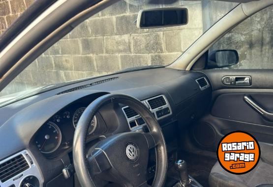 Autos - Volkswagen Bora 2.0 2008 Nafta 248000Km - En Venta