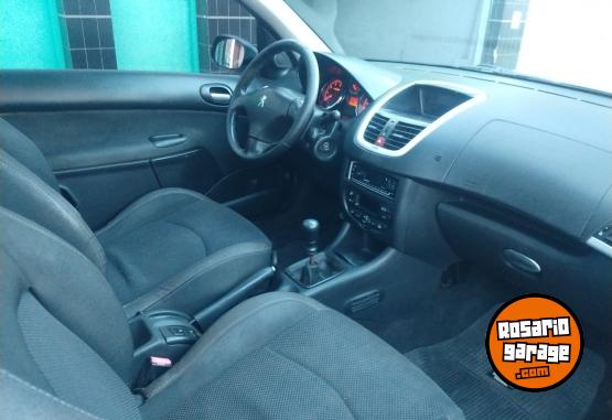 Autos - Peugeot 207 1.6 XT 2009 Nafta 180000Km - En Venta