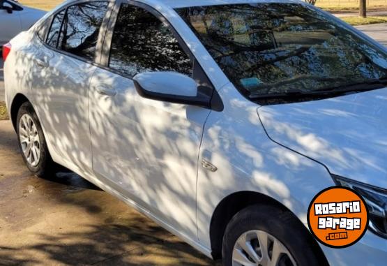 Autos - Chevrolet Onix plus lt 2021 Nafta 79000Km - En Venta