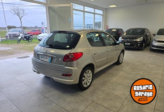 Autos - Peugeot 207 compact xs 2009 Nafta 218000Km - En Venta