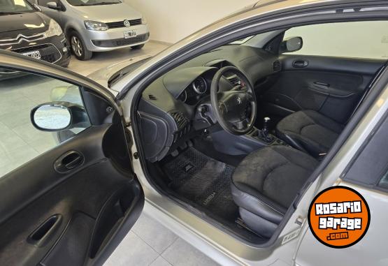 Autos - Peugeot 207 compact xs 2009 Nafta 218000Km - En Venta