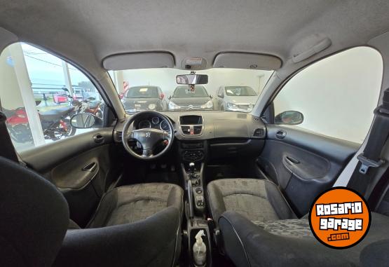 Autos - Peugeot 207 compact xs 2009 Nafta 218000Km - En Venta