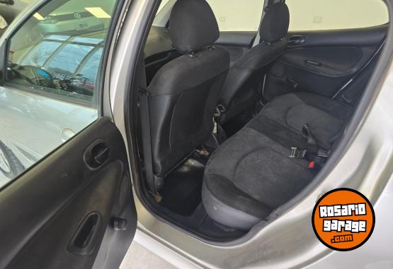 Autos - Peugeot 207 compact xs 2009 Nafta 218000Km - En Venta