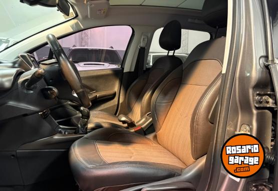 Autos - Peugeot 2008 Feline 1.6 2017 Nafta 100000Km - En Venta