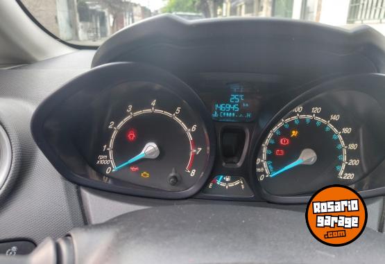 Autos - Ford FIESTA KD S 2014 Nafta 146000Km - En Venta