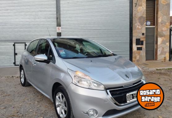 Autos - Peugeot 208 308 2014 Nafta 132000Km - En Venta