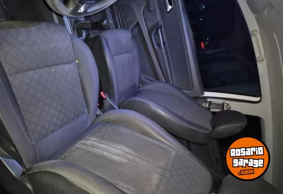 Autos - Volkswagen Fox 2014 Nafta 124350Km - En Venta