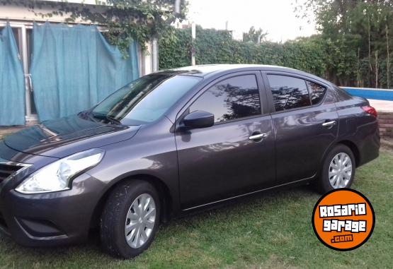 Autos - Nissan Versa / V. Sense 1.6 PD 2015 Nafta 126500Km - En Venta