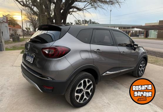 Autos - Renault Captur intens 1.6 cvt 2021 Nafta 77000Km - En Venta