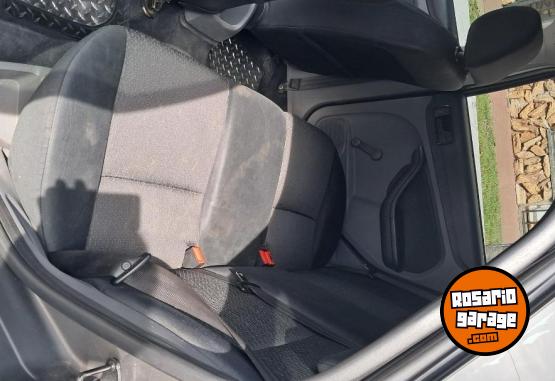 Autos - Ford Focus 2010 Nafta 270000Km - En Venta