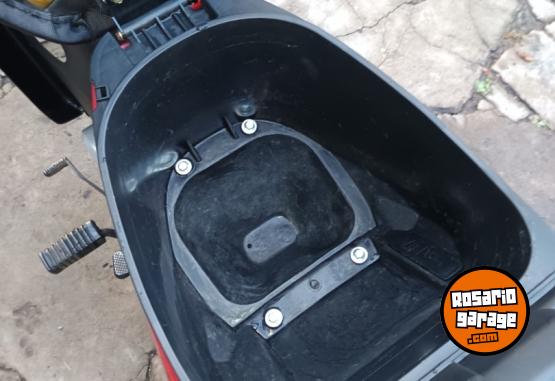 Motos - Mondial Ld max 2023 Nafta 12000Km - En Venta