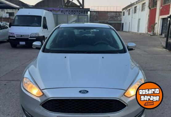 Autos - Ford Focus 1.6 S MT 2016 Nafta 132000Km - En Venta