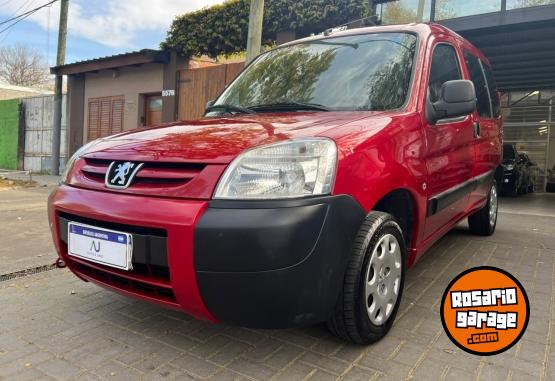 Utilitarios - Peugeot Partner Patagonica 2022 Diesel 100000Km - En Venta