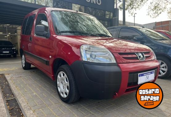 Utilitarios - Peugeot Partner Patagonica 2022 Diesel 100000Km - En Venta